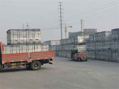 加氣磚無(wú)托盤(pán)打包碼垛，裝車(chē)